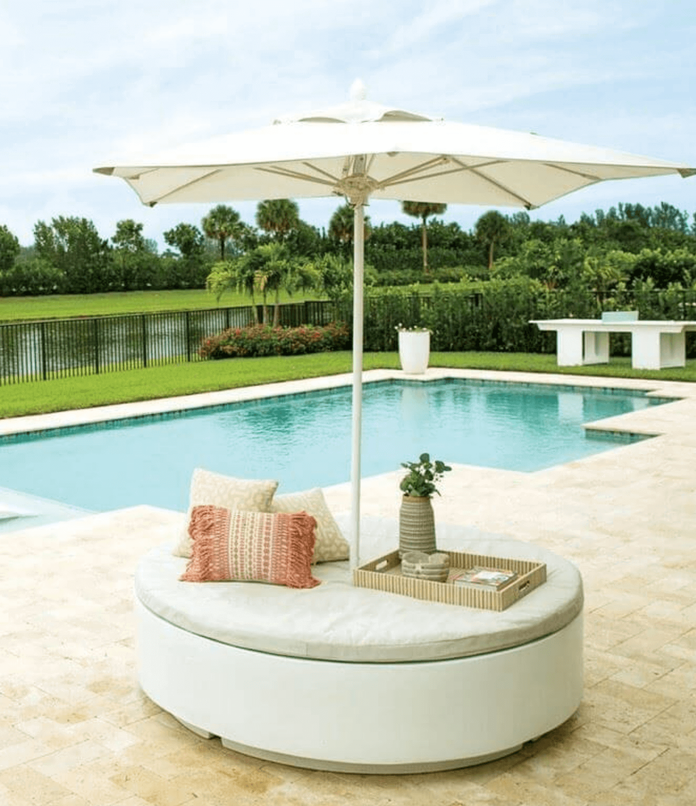 Pool bed